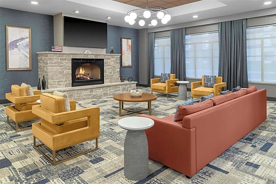 DoubleTree by Hilton Owatonna