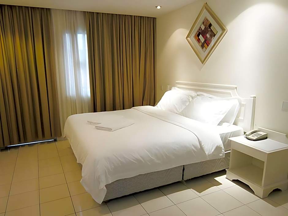 Promenade Service Apartment