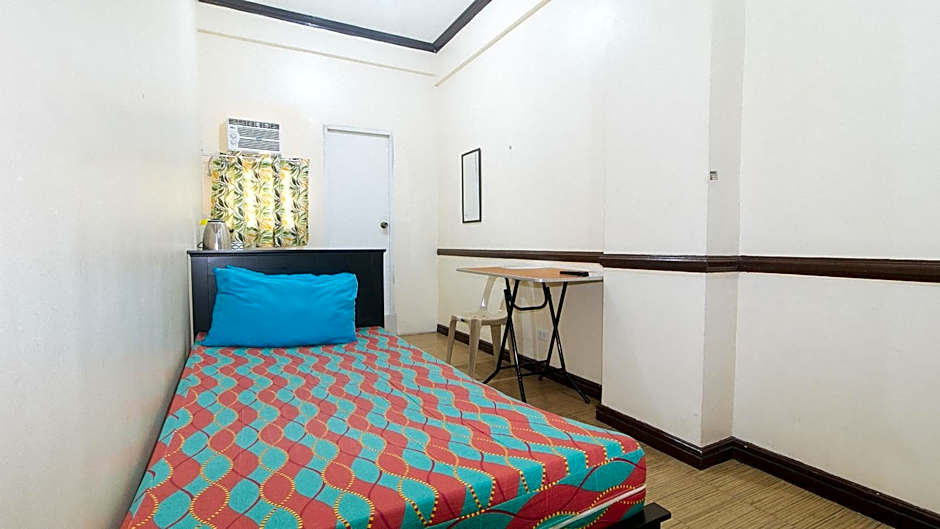 Mervin's Terraces by RedDoorz