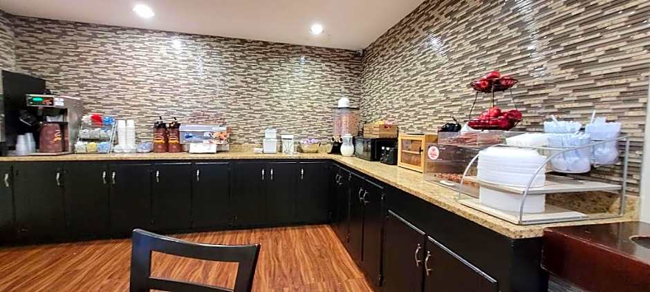 Super 8 by Wyndham Lebanon