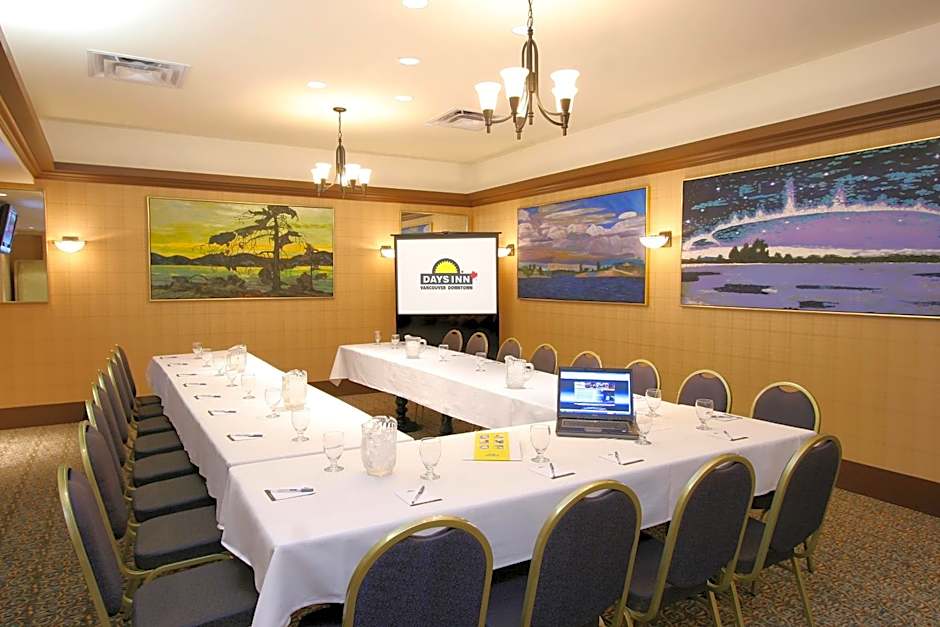 Days Inn by Wyndham Vancouver Downtown