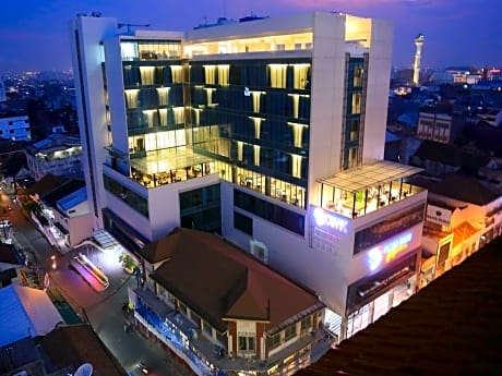 Pasar Baru Square Hotel Bandung