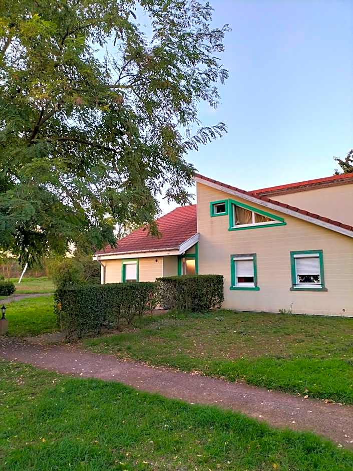 Appart'Hôtel Les ACACIAS courte et longue durée