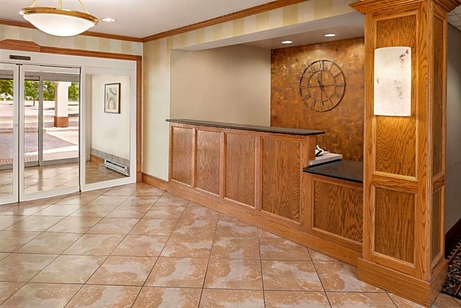 Hawthorn Suites by Wyndham Decatur