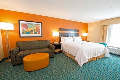 Standard Queen Room with Two Queen Beds and Mobility Accessible Roll-In Shower