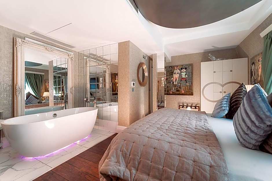 Karma Sanctum Soho Hotel