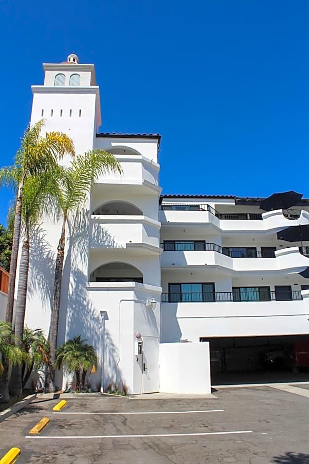 The Surfbreak Hotel