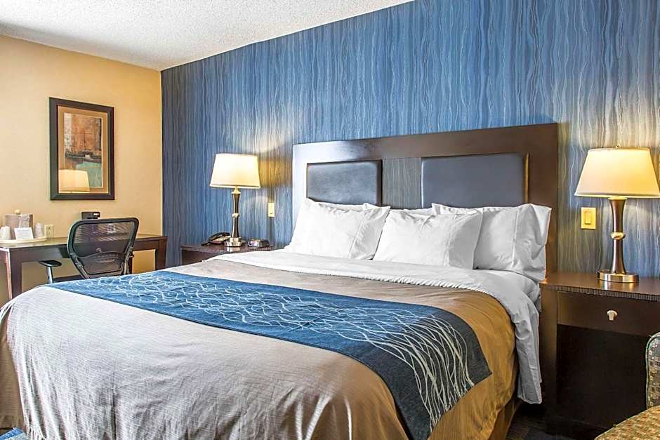Comfort Inn & Suites