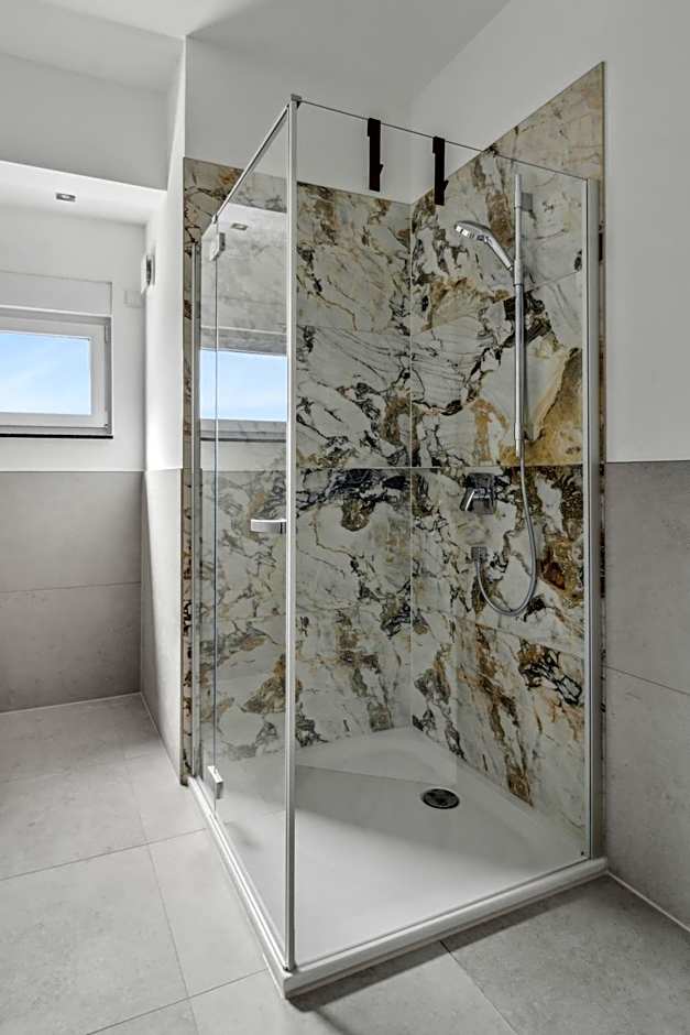 SUITE4ME - Moderne Apartments I Küche I Balkon I Waschmaschine