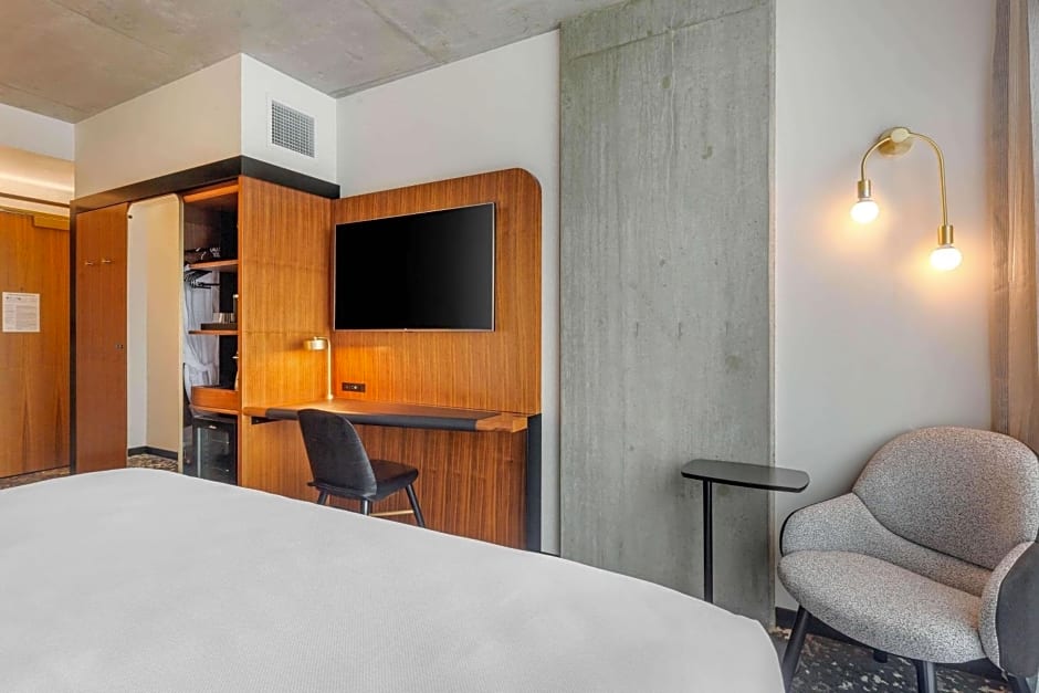 Cambria Hotel Boston Downtown-Seaport