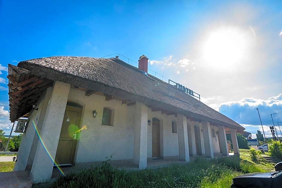 Tekergő Motel és Étterem