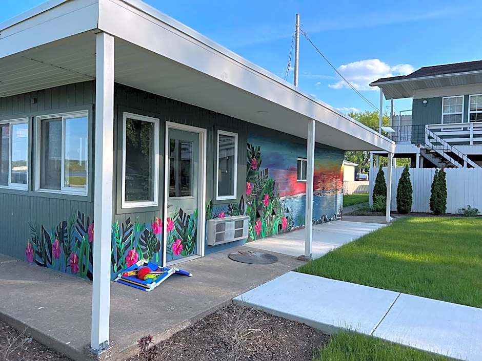 The Cedar Motel