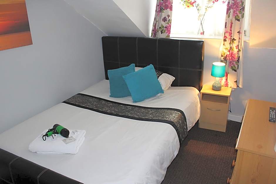 The Vale Apart Hotel