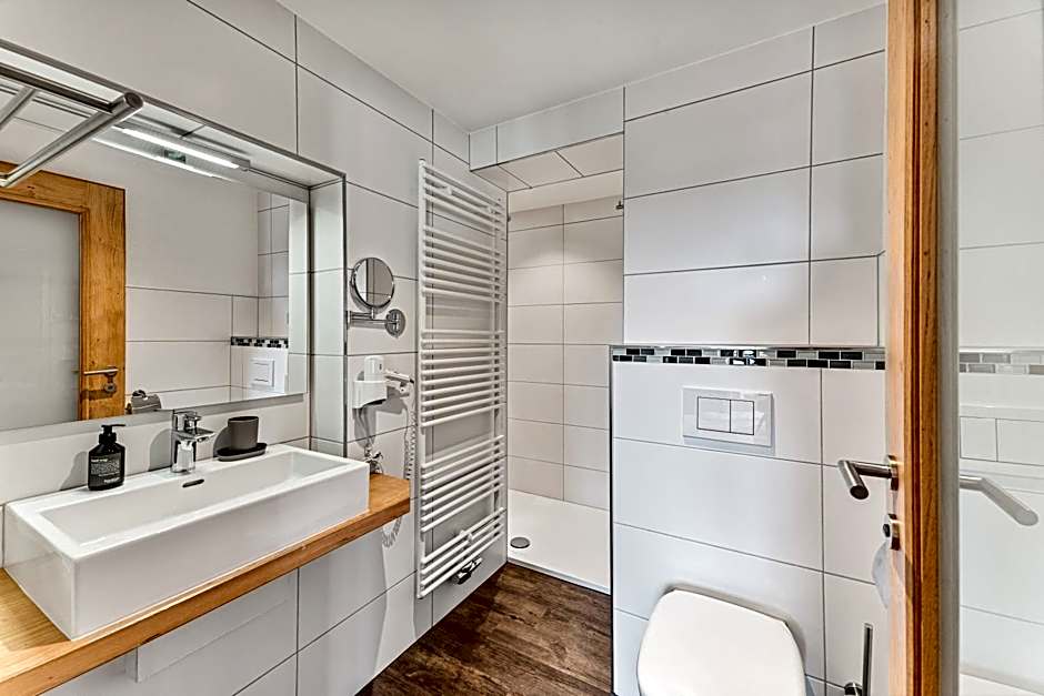 Landhotel Schwarzer Adler - Self Check In