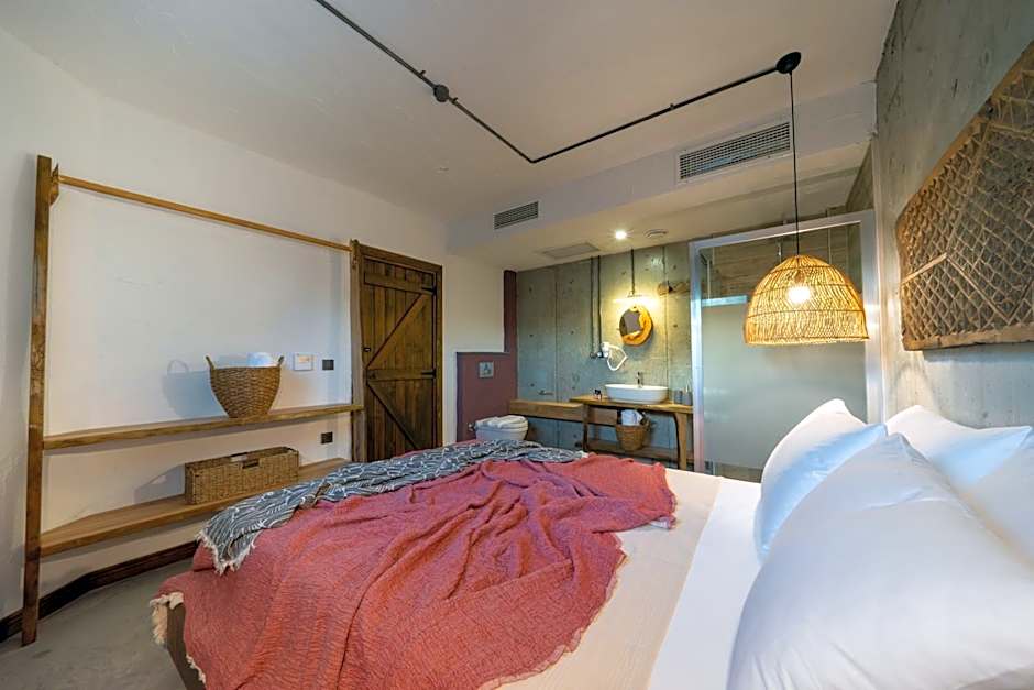 Photo 1 of 7 of 1 Queen Bed Suite