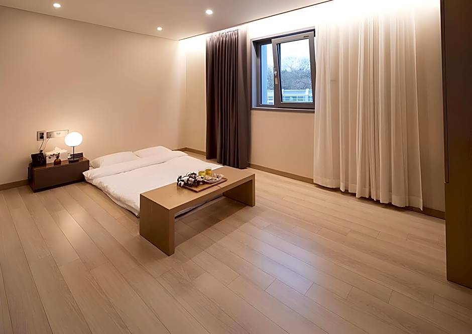 Photo 1 of 5 of Korean Style Ondol Room