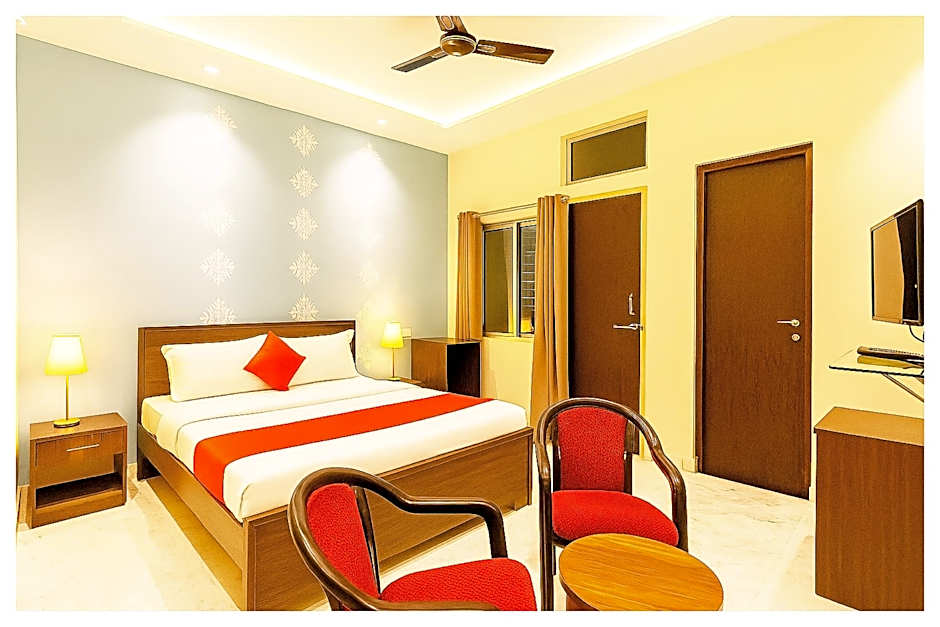 Goroomgo Shivay Guest House Godowlia Varanasi