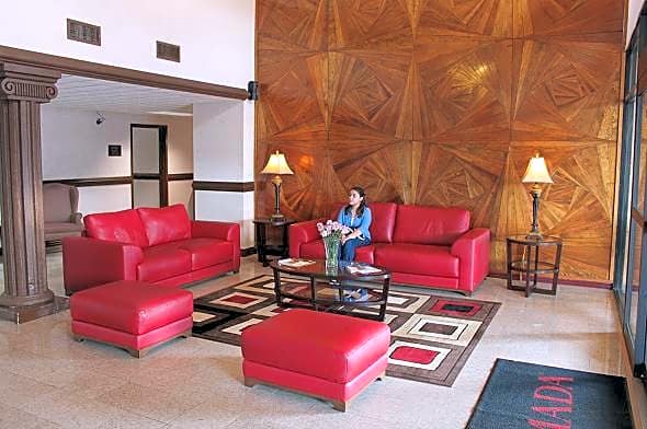 Ramada by Wyndham Houston Intercontinental Airport South