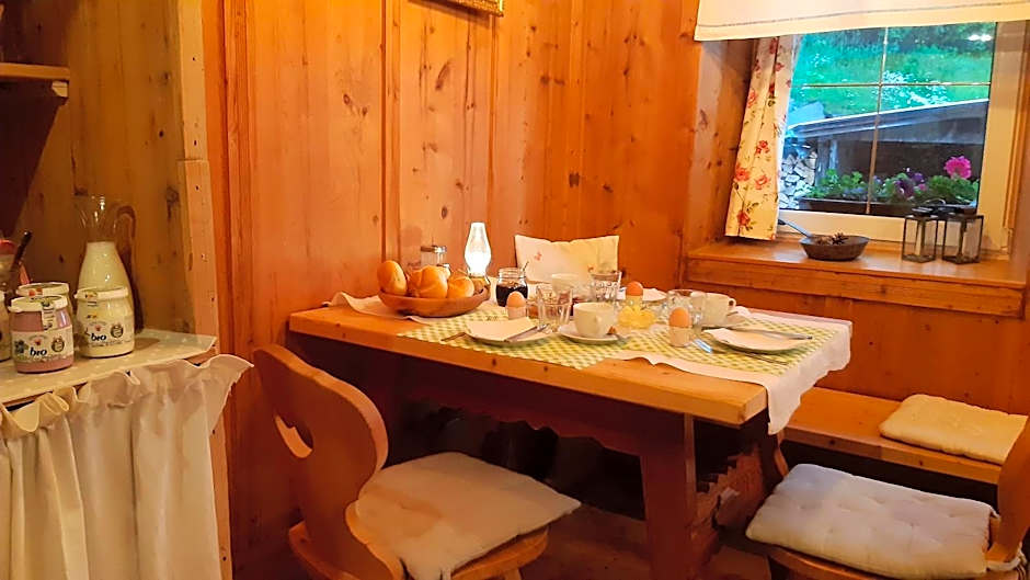 Bed & Breakfast Dolomiti Bey Haus Pinter