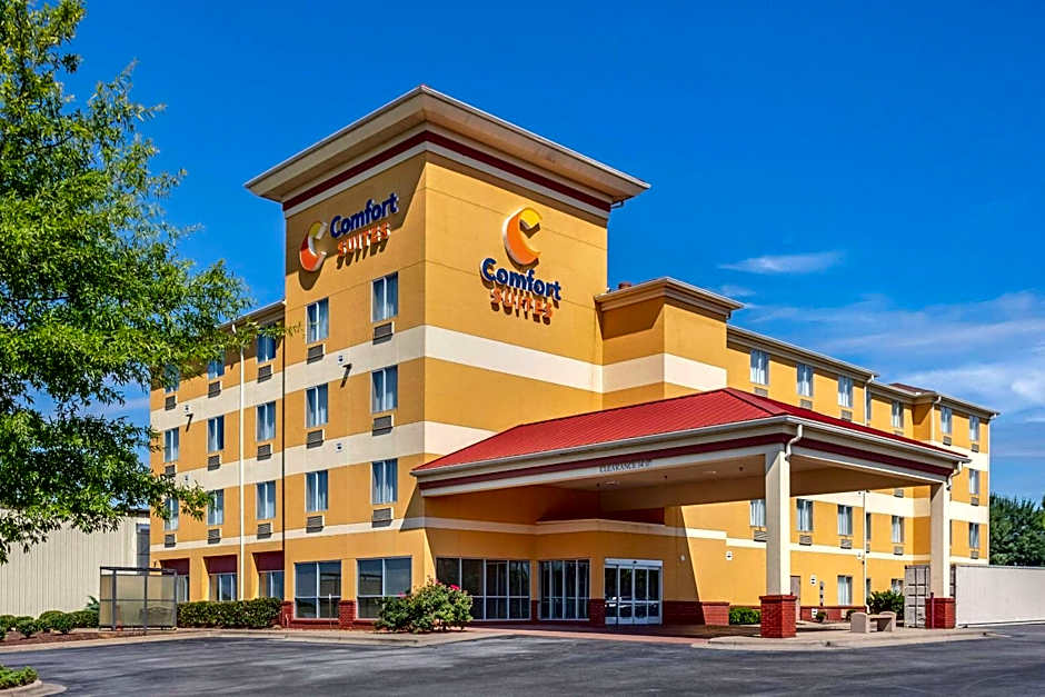 Photo 1 of 27 of Comfort Suites Florence Shoals Area