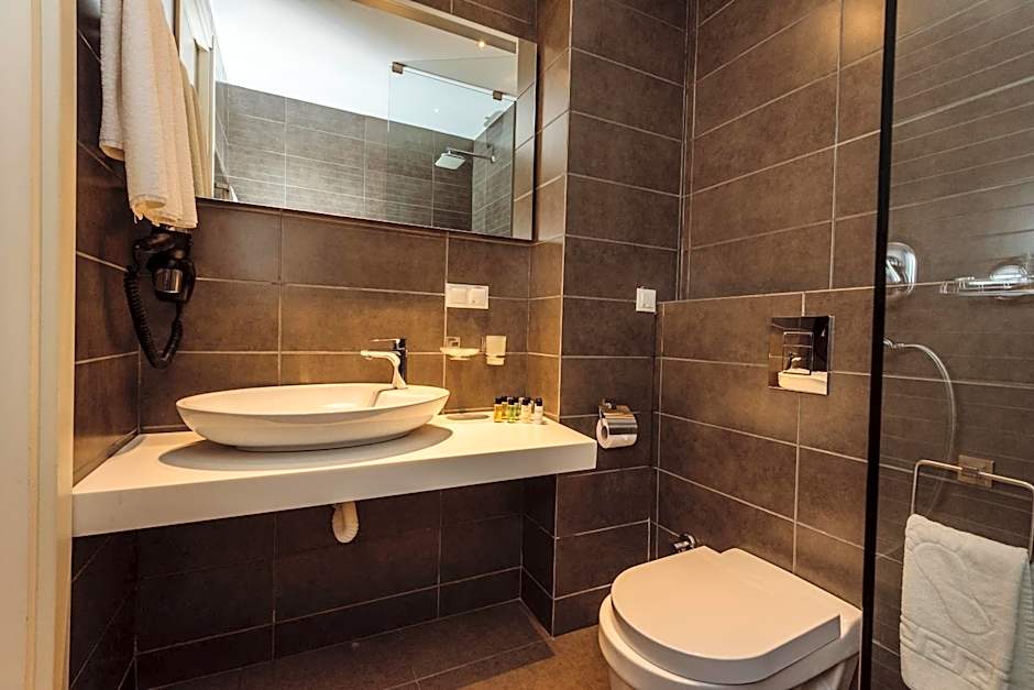 Golden Palace Batumi Hotel & Casino