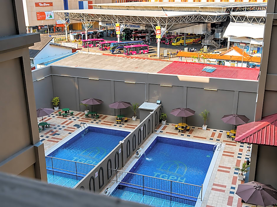 The Grand Puteri Hotel