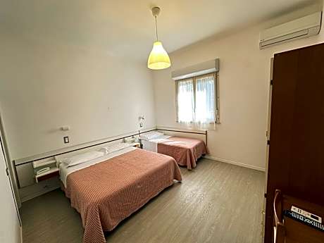 Triple Room with Private Bathroom