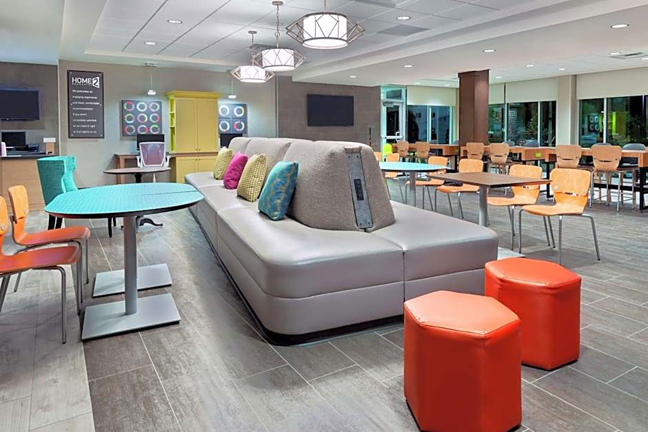 Home2 Suites by Hilton Orlando Near Universal