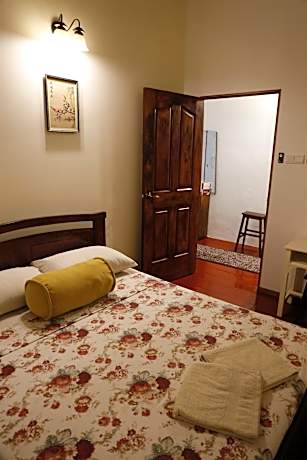 Double Room with Shared Bathroom