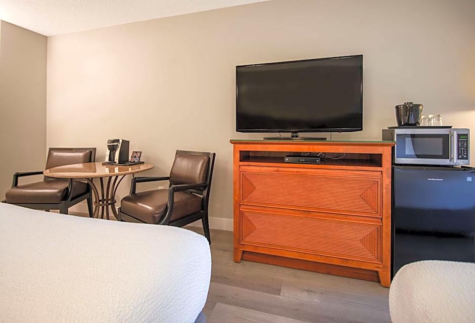 Coast Parksville Hotel