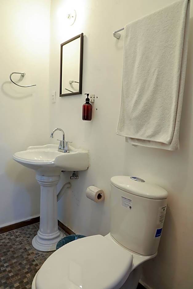 ANTIQUE Guest House Fundidora