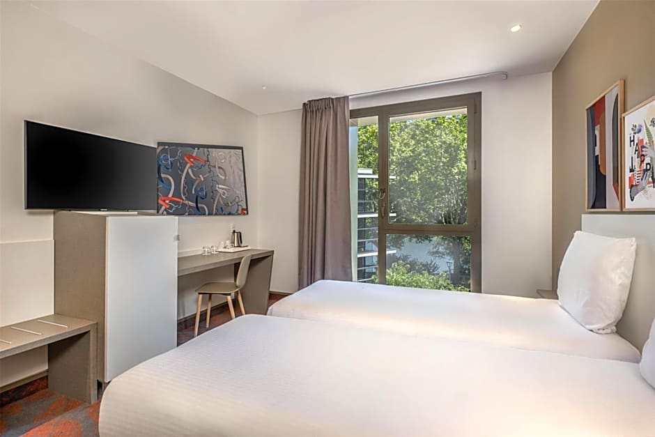 Spark by Hilton Lyon Park Saone