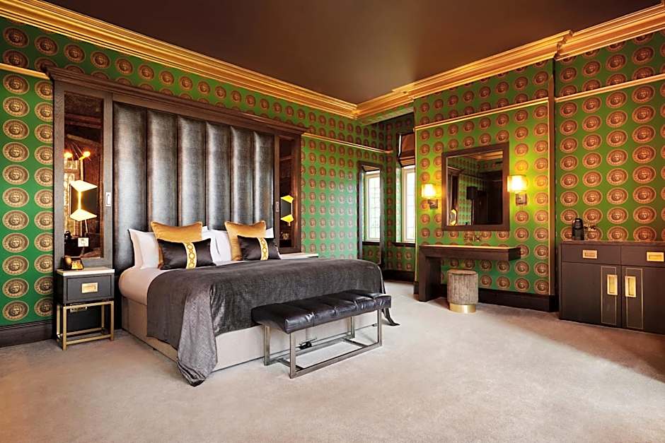 Aldwark Manor Estate