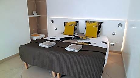 King Room with Garden View