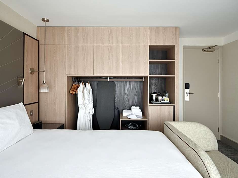 Hyatt Place London Heathrow Airport