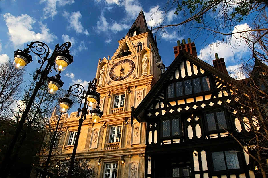 The Old England Hotel