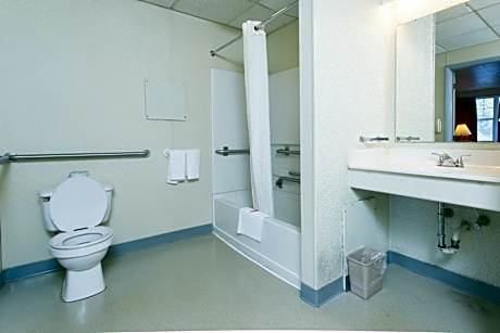 King Room - Disability Access/Non-Smoking