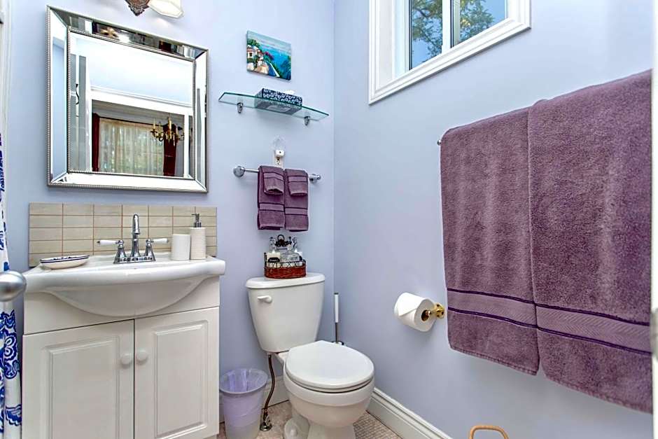 Redwood Bed and Breakfast