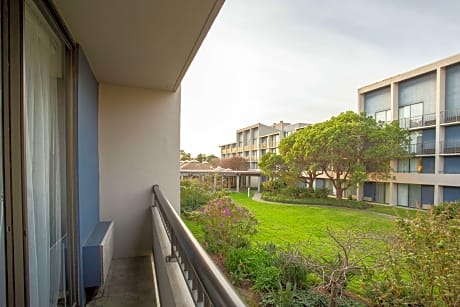 2 Double Beds - Sitting Area - Balcony/Patio