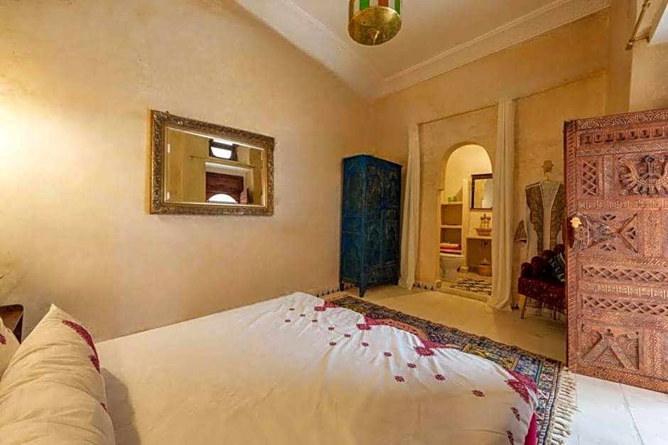 Riad 7 chambres - Petit dejeuner gratuit