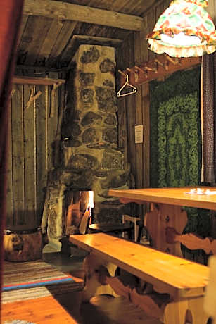 Cottage with Shared Bathroom