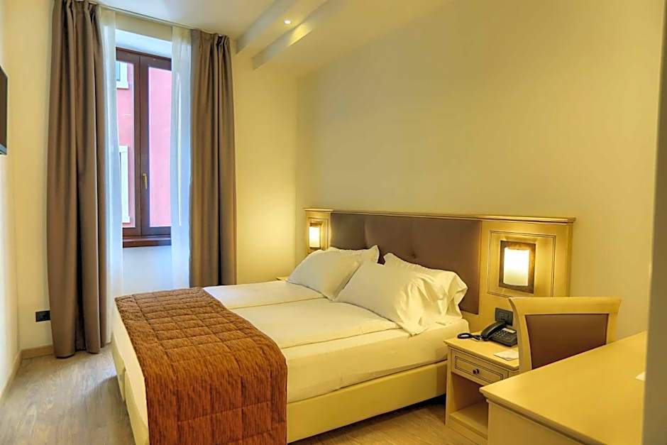 Hotel Europa - Skypool & Panorama