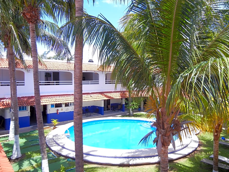 Hotel Plaza Almendros
