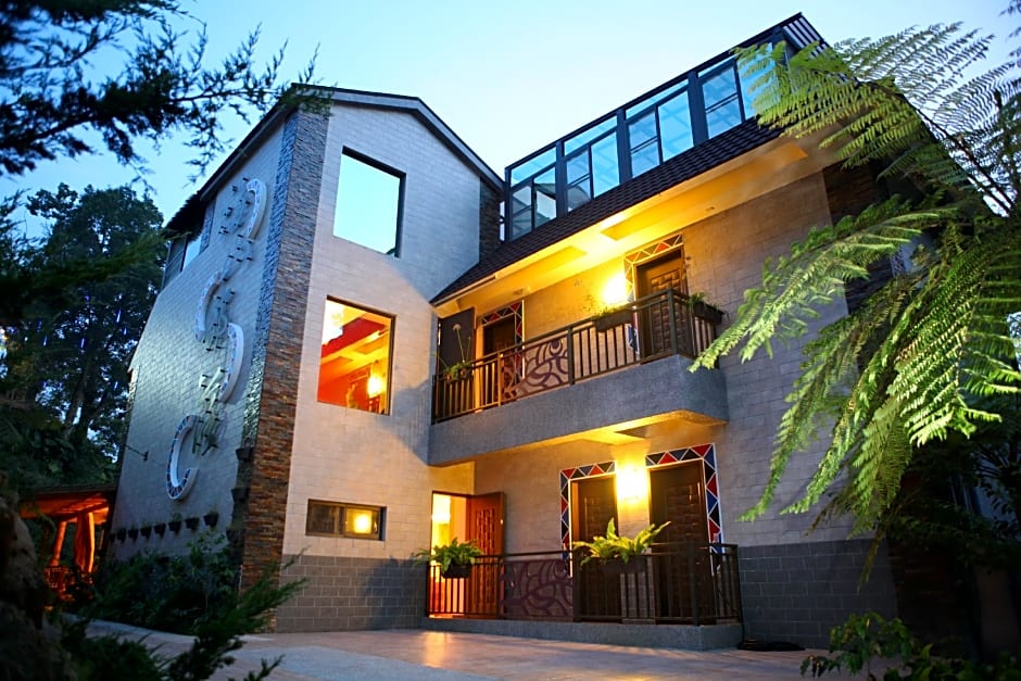 Applause In The Mountain