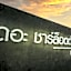 The charlotte smart hotel lopburi