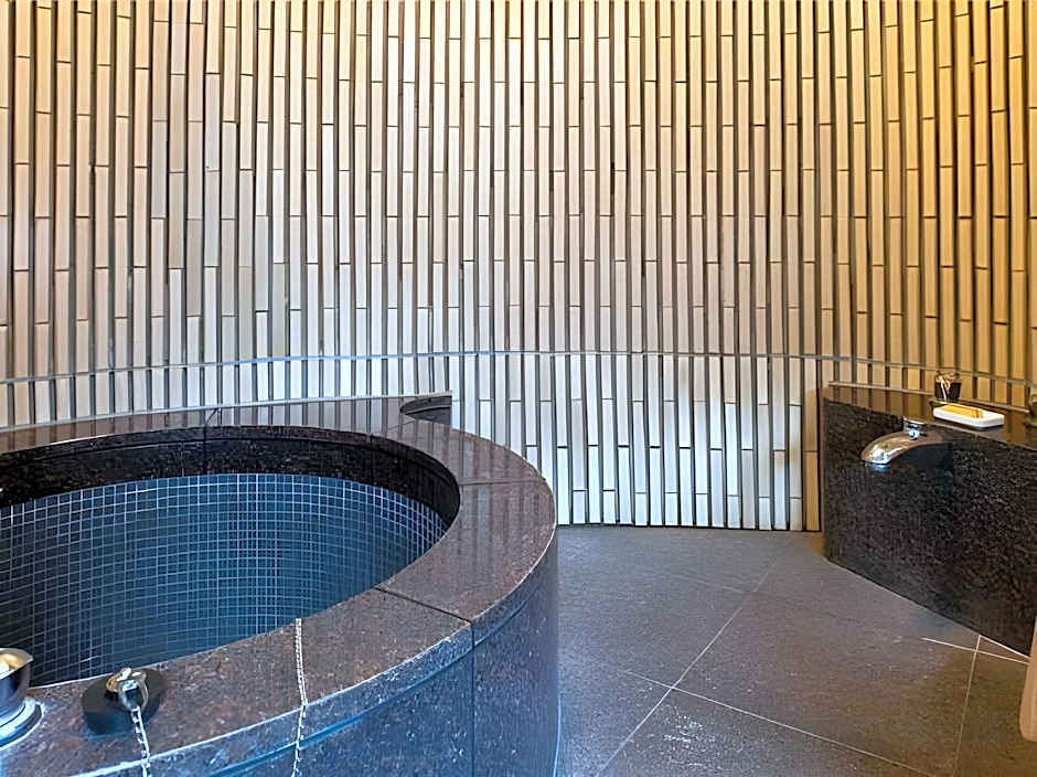 Kumamoto Hotel Castle