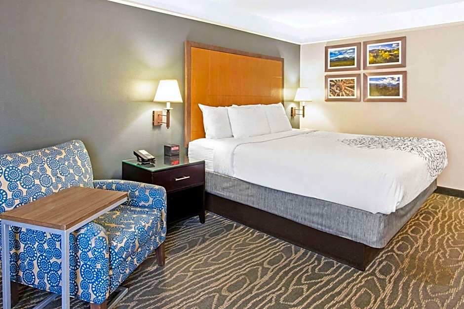 La Quinta Inn & Suites by Wyndham Ruidoso Downs