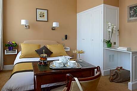 Standard Double Room with City View