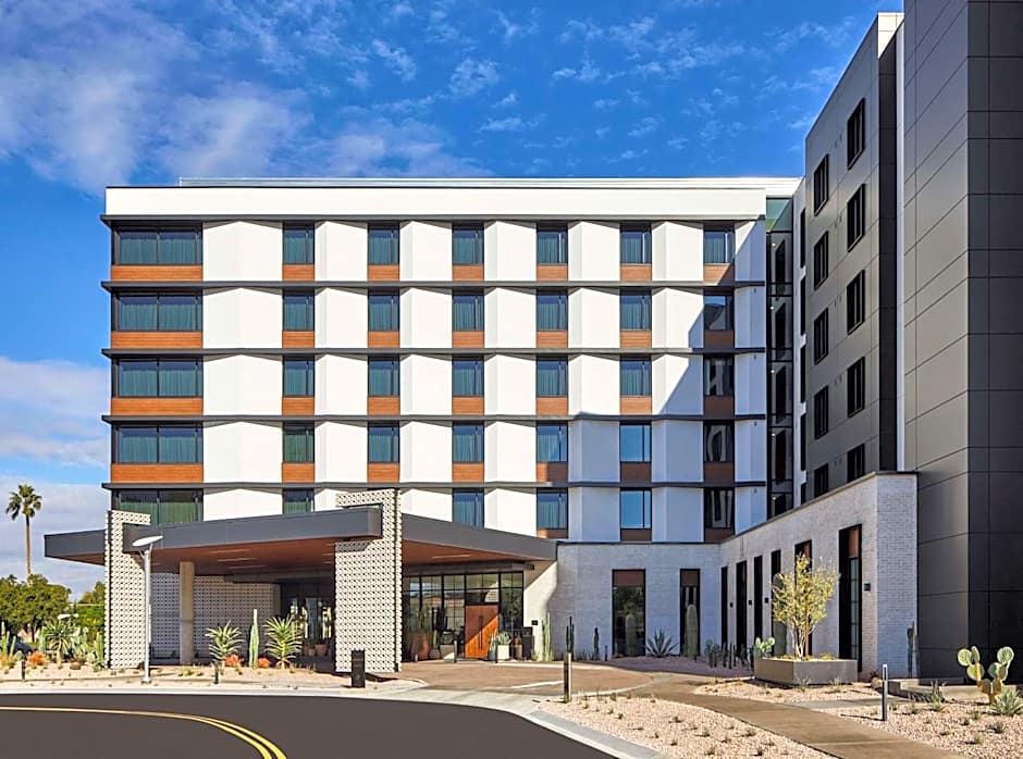 Senna House Scottsdale, Curio Collection by Hilton