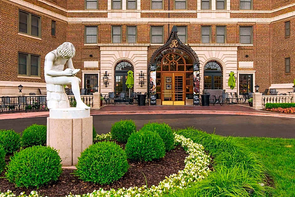 The Raphael Hotel, Autograph Collection by Marriott